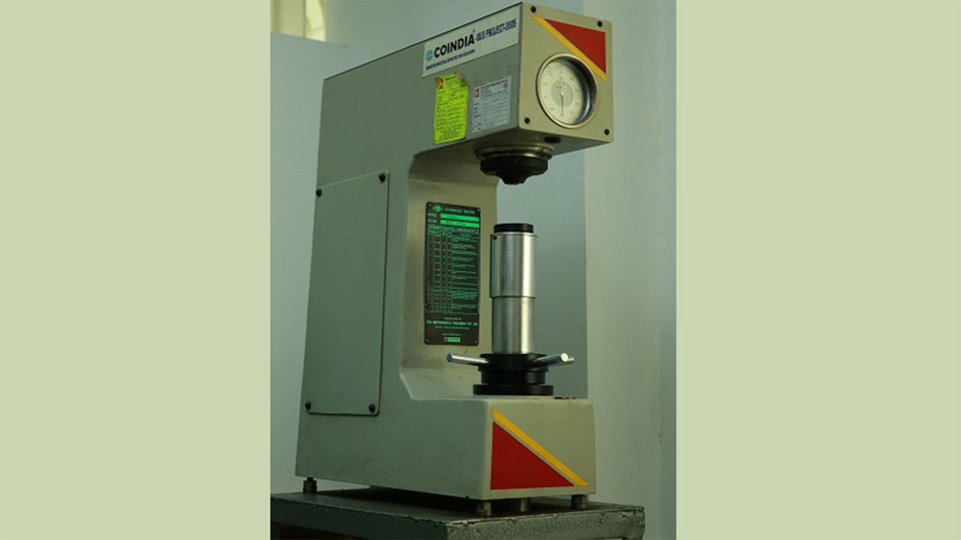 Rockwell Hardness Testing machine